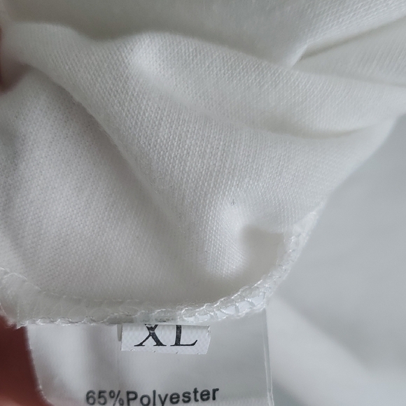 White Sleeveless Tank Top Classic Style - Picture 3 of 3